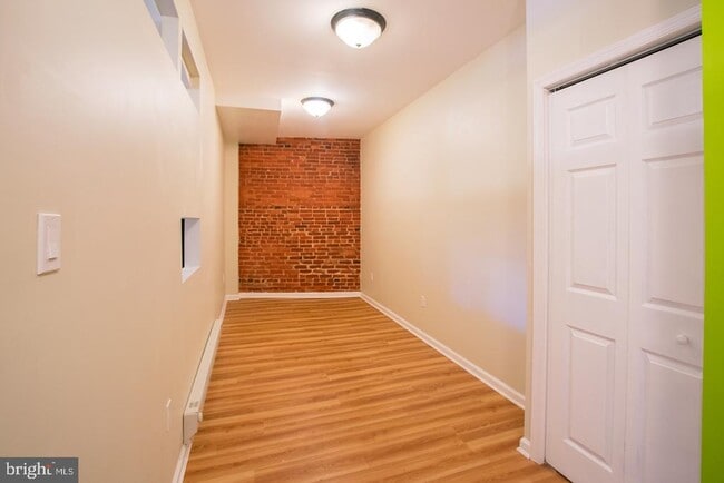 Building Photo - 1122 E Passyunk Ave Unit 3