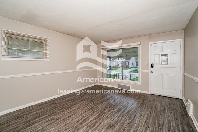 Photo - 14718 Reddington Ave