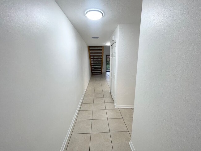 Photo - 2759 Hunt Club Ln