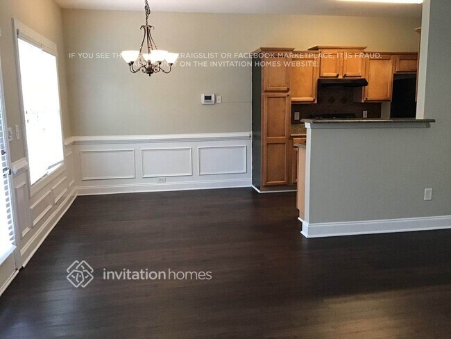 Photo - 2076 Barberry Dr