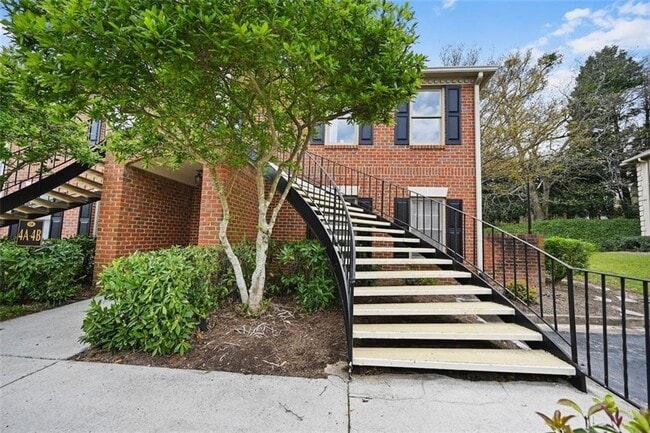 Photo - 4 Plantation Dr NE Unit B