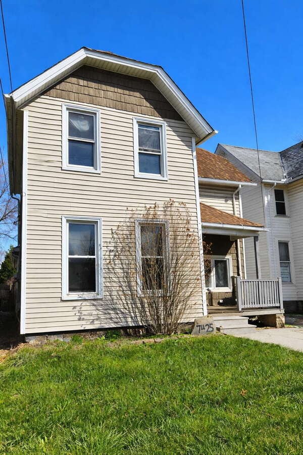 Building Photo - 7425 Harvard Ave