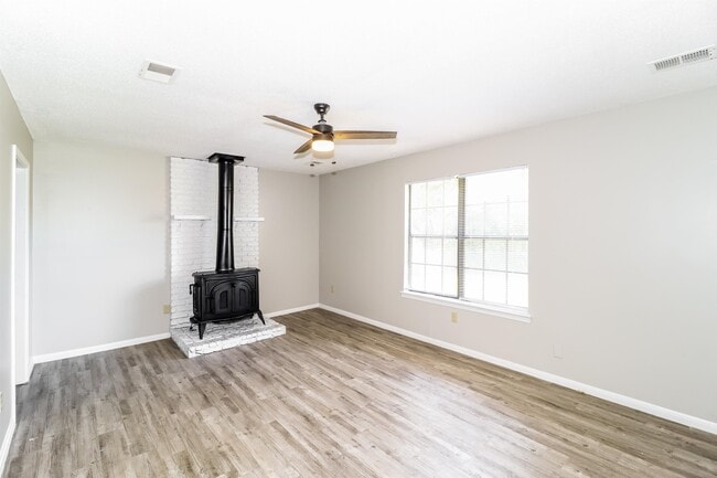Photo - 3917 Kerwin Dr
