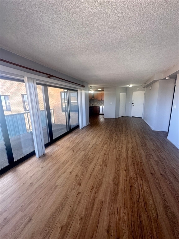 Photo - 300 Lynn Shore Dr Unit 908