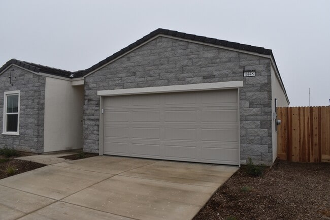 Photo - 4448 N San Miguel Ave