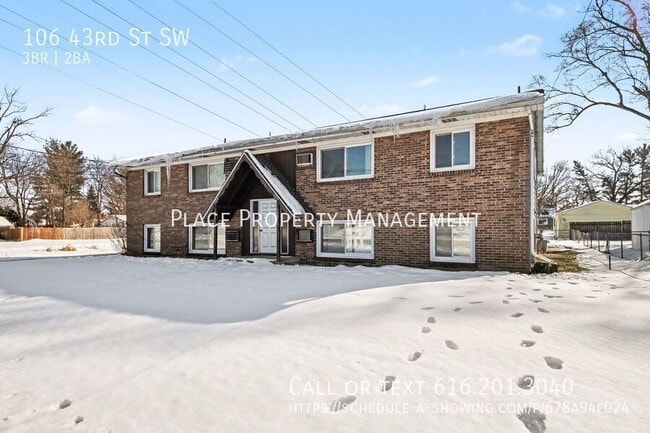 Photo - 106 43rd St SW