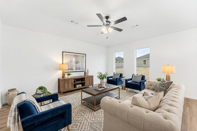 Photo - 3 Bed, 2 Bath Home!!
