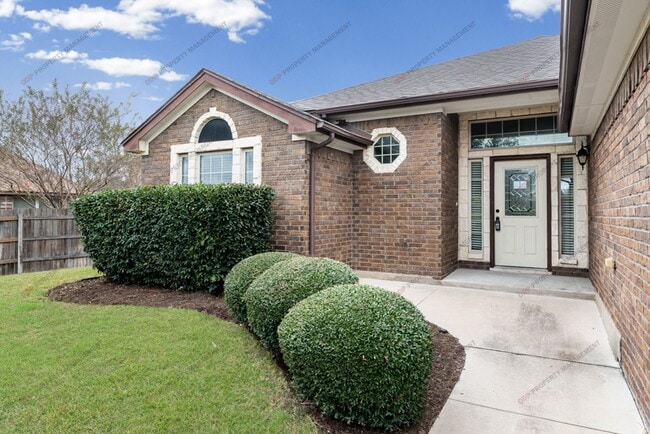 Photo - 1012 H K Allen Pkwy