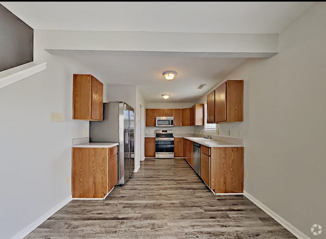 Building Photo - 905 Littleton Dr Rental