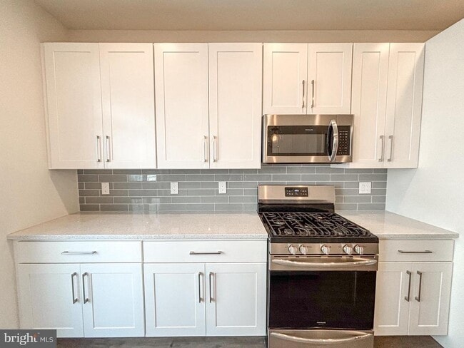 Building Photo - 1439 S Taylor St