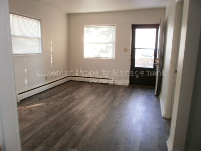 Photo - 1536 Henson Ave Unit 4