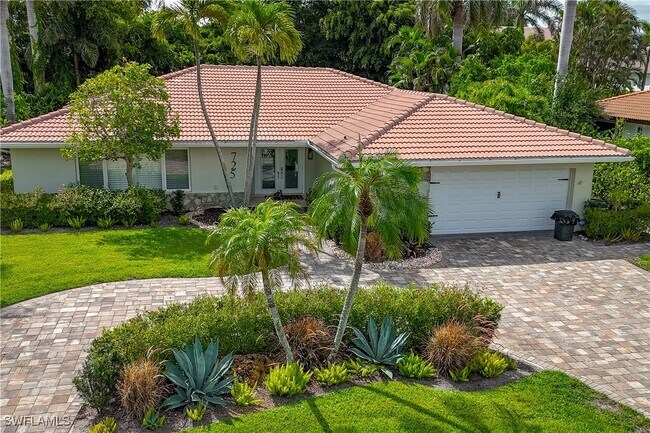 Building Photo - 725 Old Trail Dr