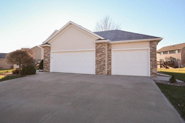 Photo - Incredible home in desirable Hart Farms location!