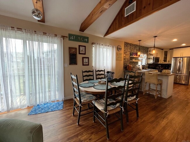 Photo - 142 Bungalow Ln