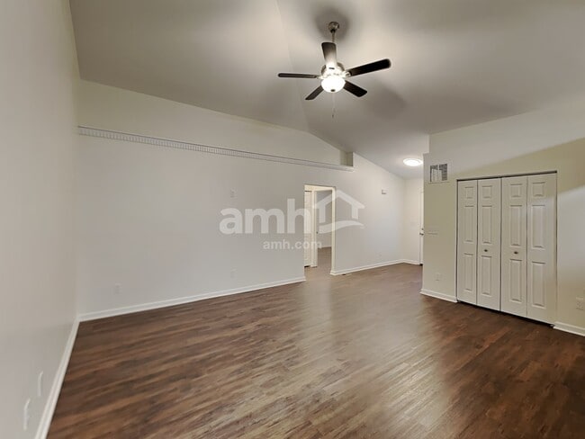 Photo - 131 Boutot St