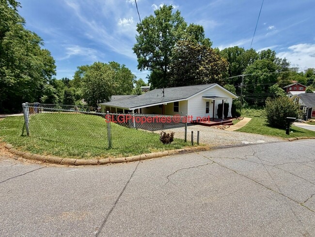 Photo - 271 State St