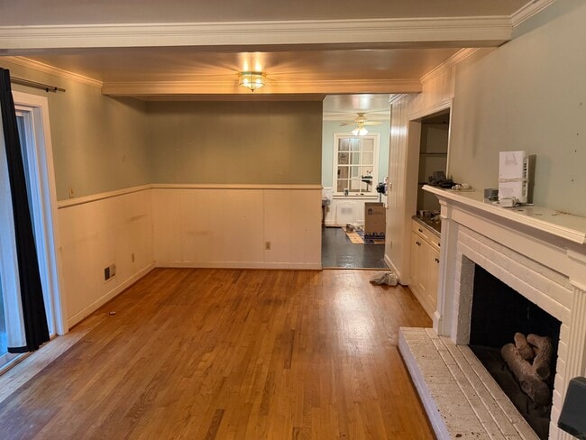 Photo - 6242 Trowbridge St