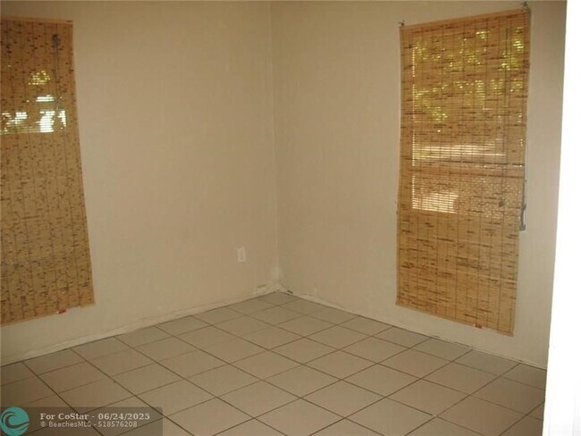 Photo - 2000 Rodman St Unit 1