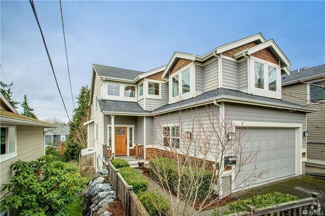 Building Photo - Seward Park 4 bedroom 3.5 bath Available now. Rental