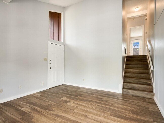 Photo - 2606 Carnarvon Ln