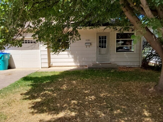 Photo - 1130 W Myrtle St House