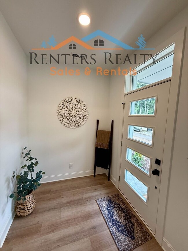 Photo - Stunning 3 Bedroom with Rooftop Terrace