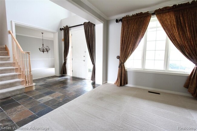 Photo - 18547 Clairmont Cir E