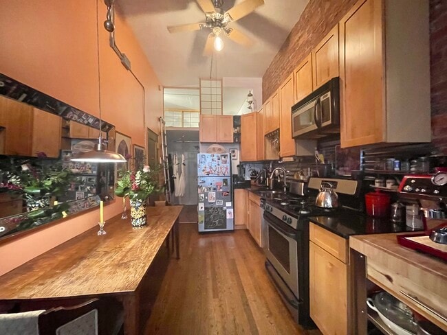 Building Photo - 332 East 116th street Unit Apt 2