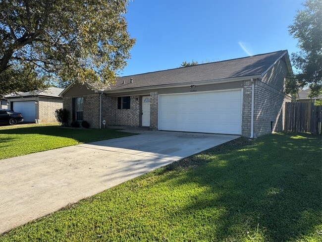 Building Photo - 13355 Lake Breeze Ln