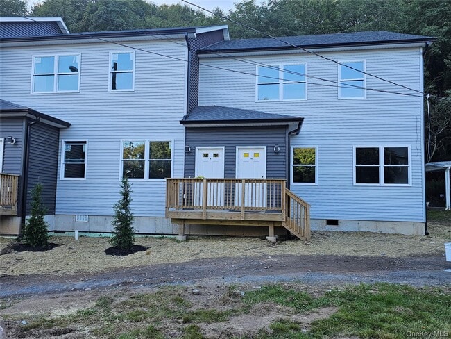 Building Photo - 11 Orange Ln Unit 9