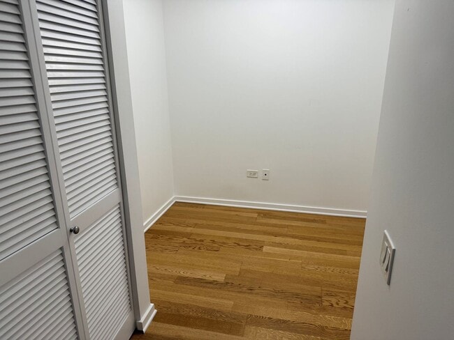 Photo - 240 E Illinois St Unit 1409