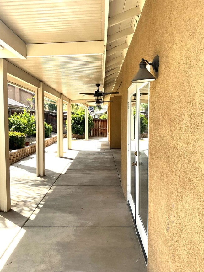 Photo - Beautiful 5 Bedroom Home in Desirable Stoney Mountain Ranch – Now Available!