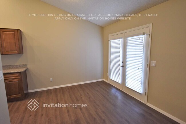 Photo - 652 E Calle Del Norte