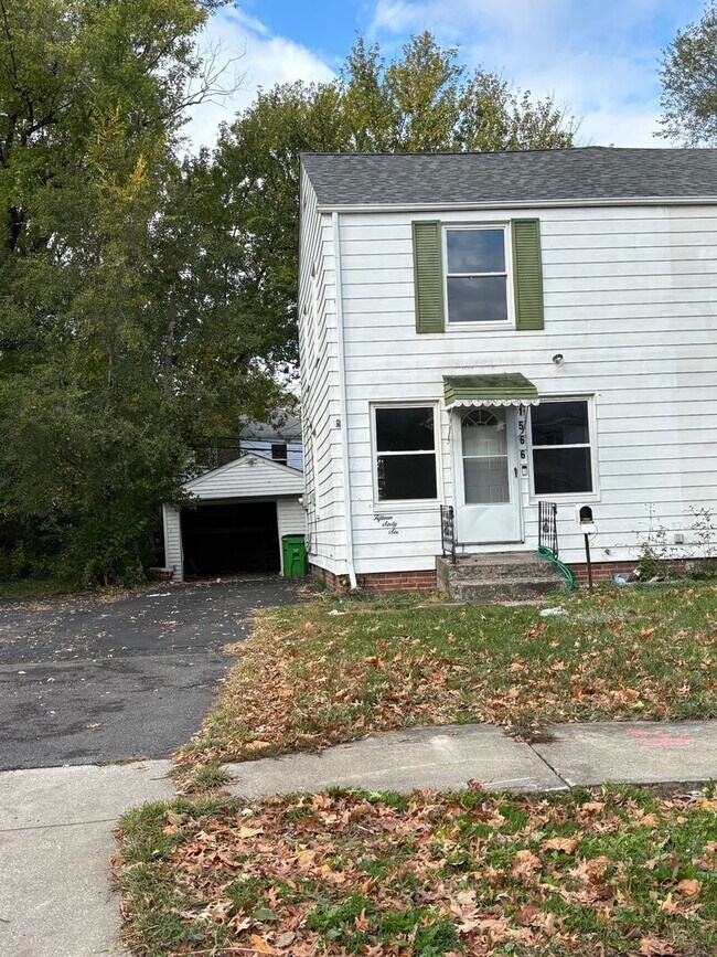 Euclid 2 Bedroom - Euclid 2 Bedroom