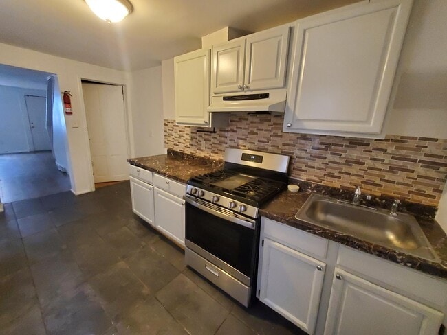 Photo - 404 S 9th St