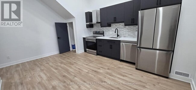 Photo - 354 Woodmount Ave