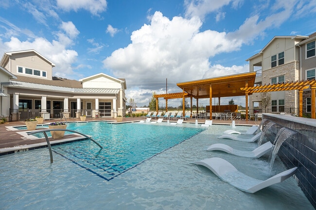 Photo - Lakeview at Westpark