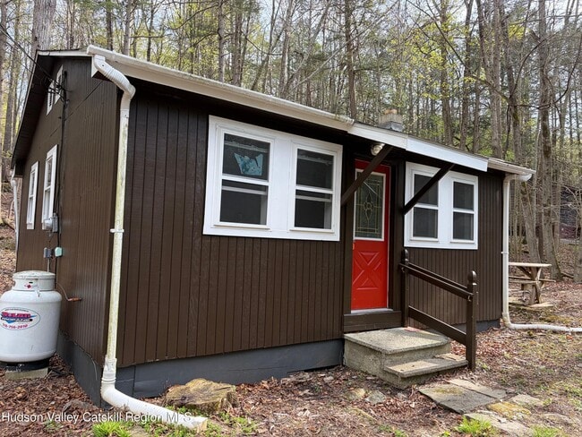 Building Photo - 49 Lowerre Ln
