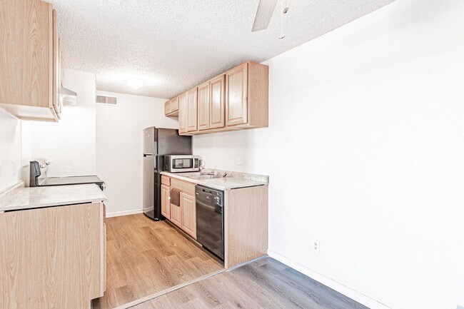 Photo - Vibrant Newly Remodeled 2 Bed 1 Bath Condo...