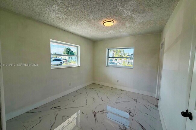 Photo - 14313 SW 110th Ave