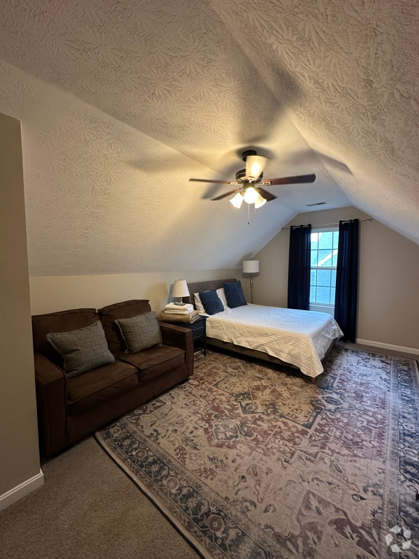 Building Photo - 207 Vineyard Rd Rental