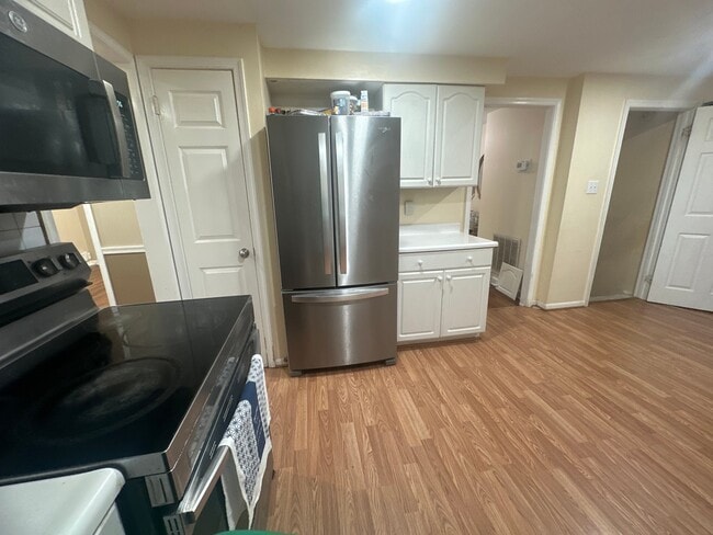 Photo - 16445 Tomahawk Dr