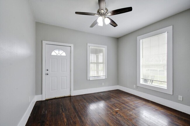 Photo - 3-Bedroom Home in Riverside