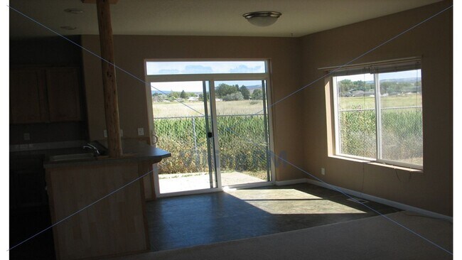 Photo - 1271 NW Teal Loop