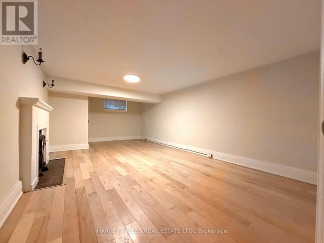Photo - 42 Glencairn Ave Unit Bsmt