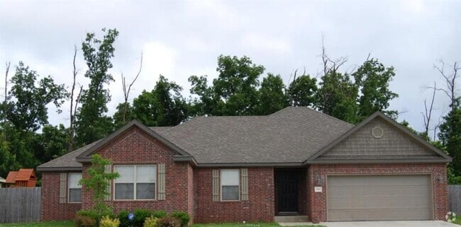 Building Photo - 2901 SW Tanglewood Ave Rental
