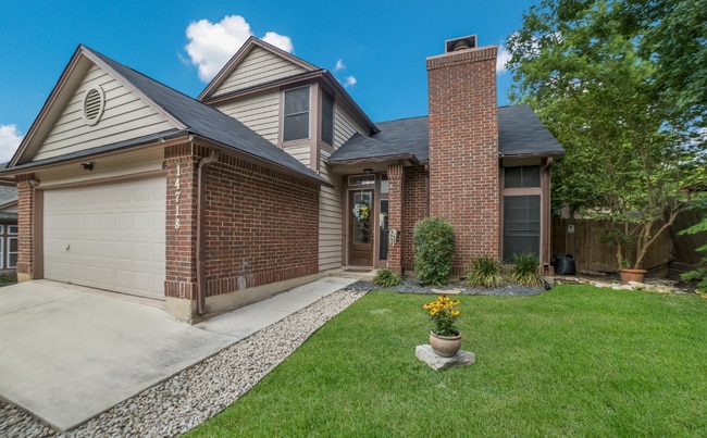 Building Photo - 14718 Hillside View