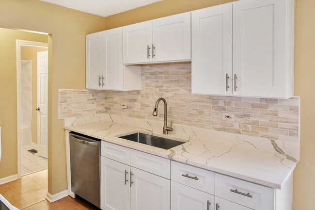 Photo - 3382 Fox Hill Rd