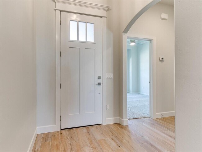 Photo - 13400 Sandoval Blvd