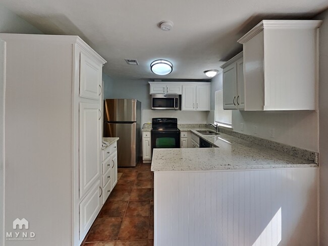 Photo - 108 Brookwood Dr